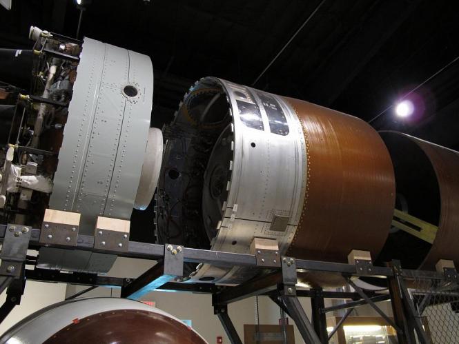 bombe nucléaire française